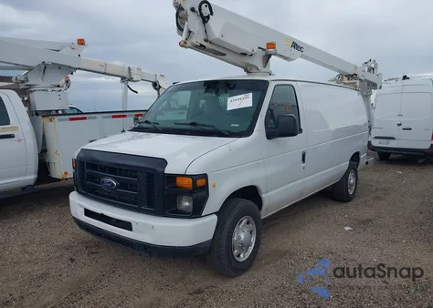 2014 Ford E-350 Super Duty Commercial z USA, uszkodzony, nr VIN 1FDSE3EL2EDB10624